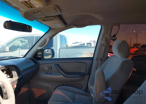 2005 Toyota Tundra Sr5 V8 z USA, uszkodzony, nr VIN 5TBET34135S497852